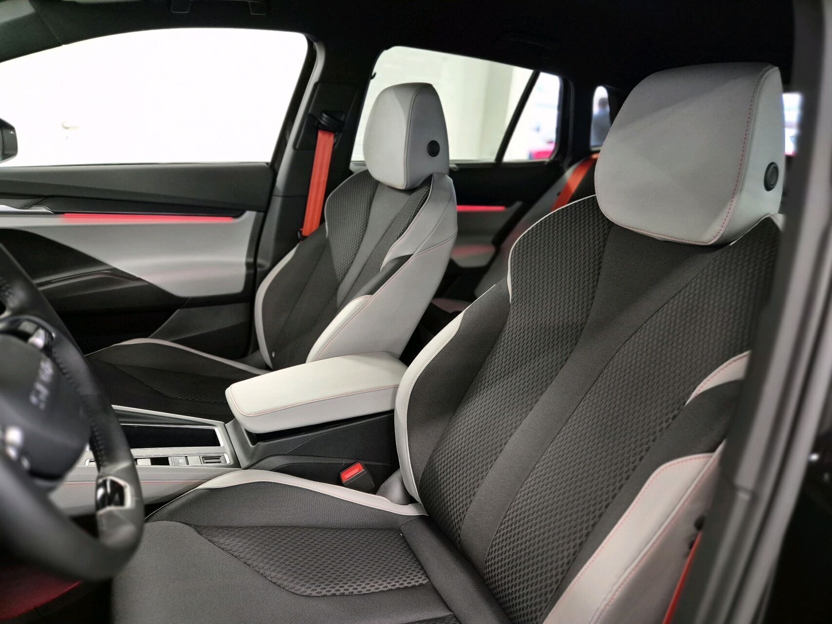 Sort Skoda Elroq fra 2025