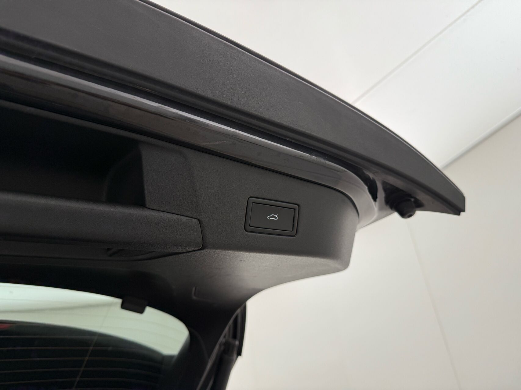 Grå VW ID.4 fra 2021