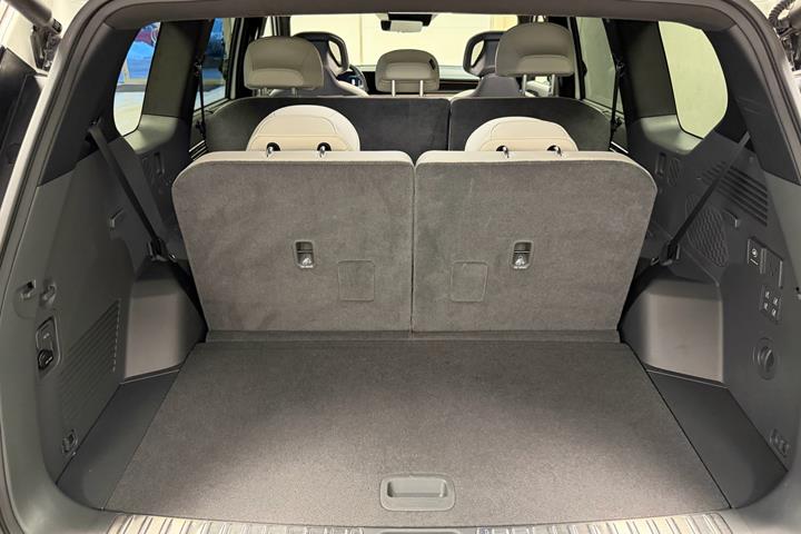 Hvid Kia EV9 fra 2025