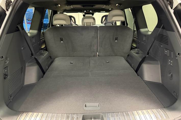 Hvid Kia EV9 fra 2025