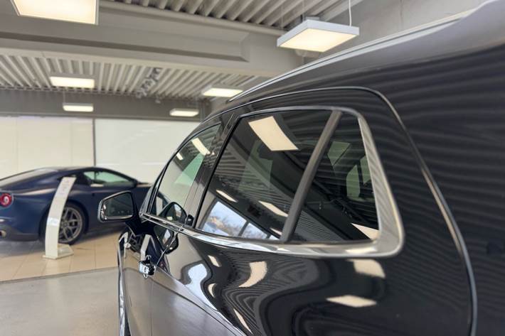 Sort Opel Mokka X fra 2017