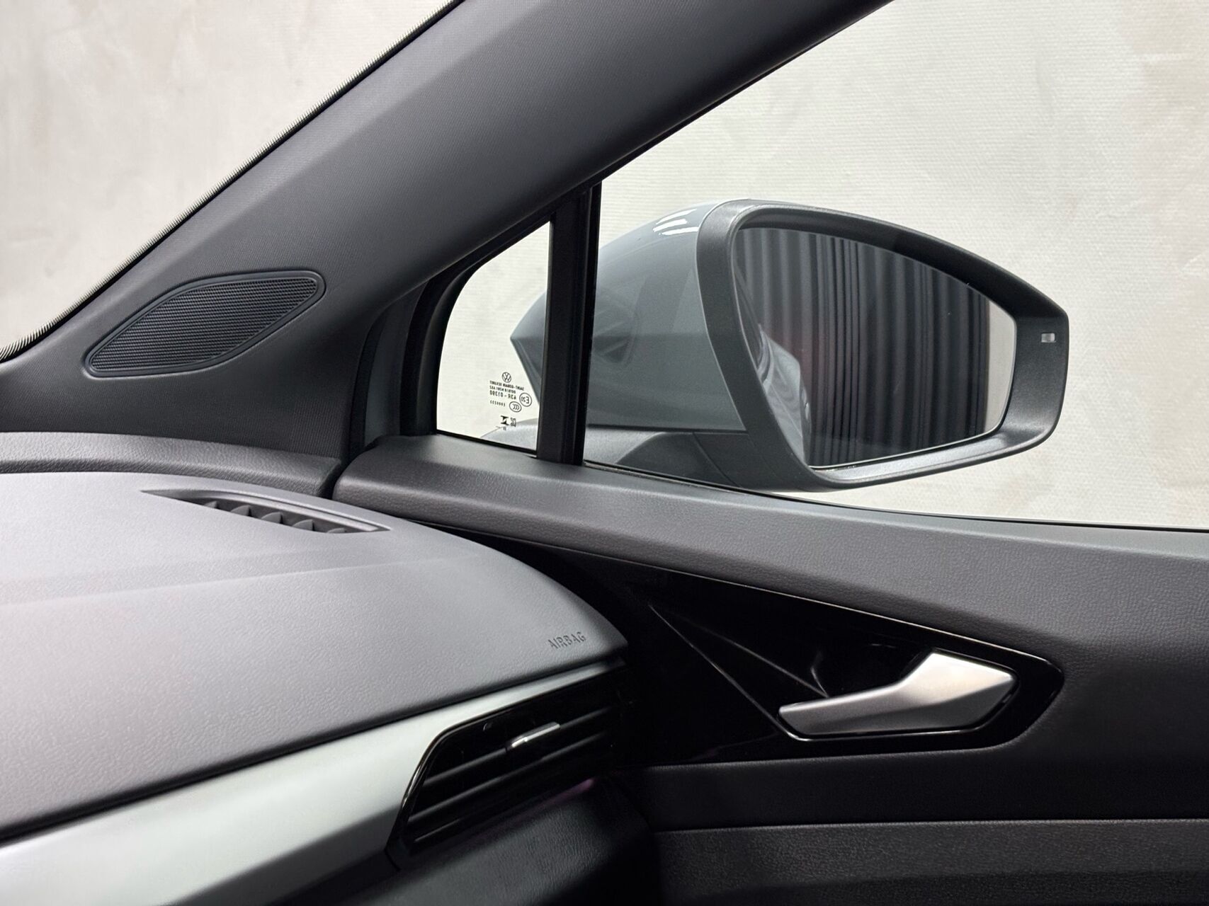 Grå VW ID.4 fra 2024