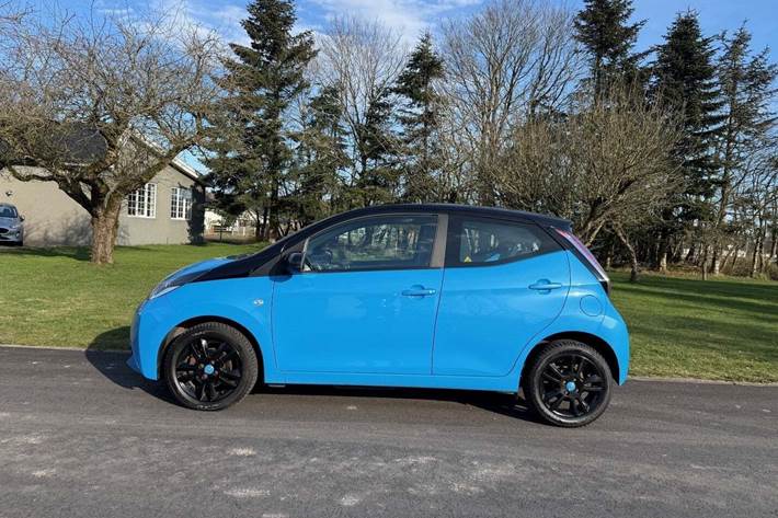 undefined Toyota Aygo fra 2015