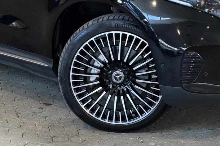 Sort Mercedes EQC400 fra 2021