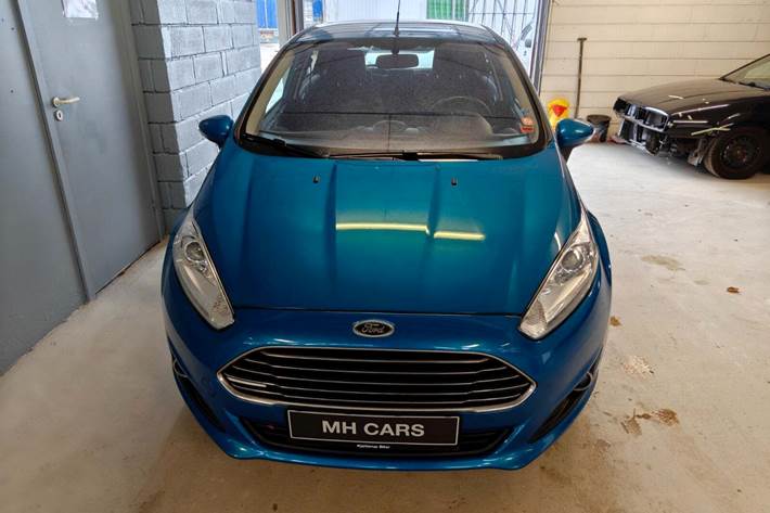 Gul Ford Fiesta fra 2013