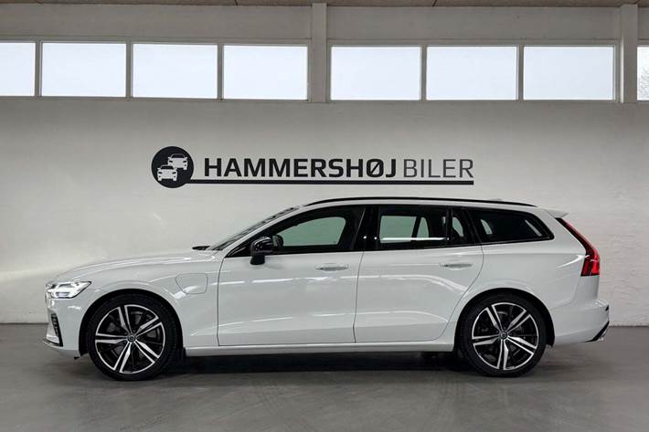 Hvid Volvo V60 fra 2022