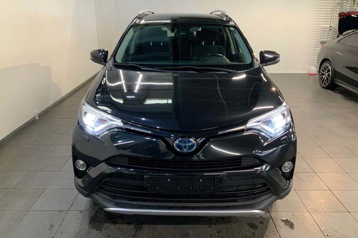 Sort Toyota RAV4 fra 2016