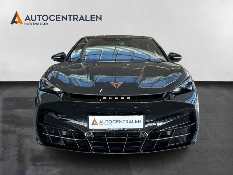 Cupra Tavascan 77 Adrenaline