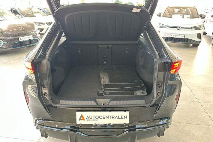 Grå Cupra Tavascan fra 2025