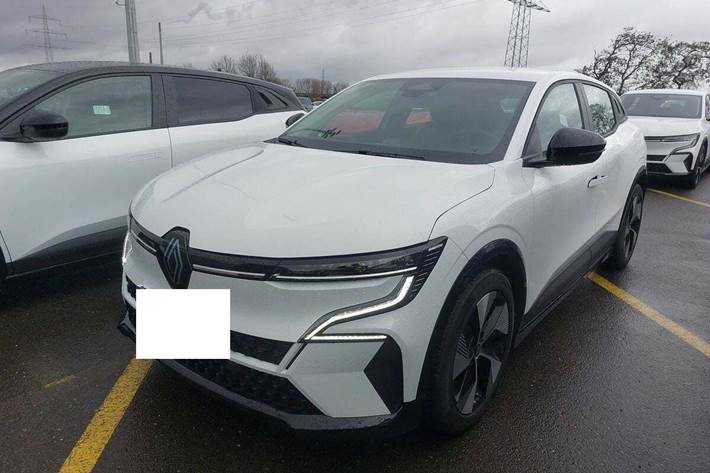 Hvid Renault Megane E-Tech fra 2023