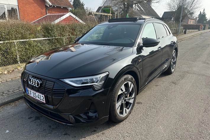 Sort Audi e-tron fra 2021
