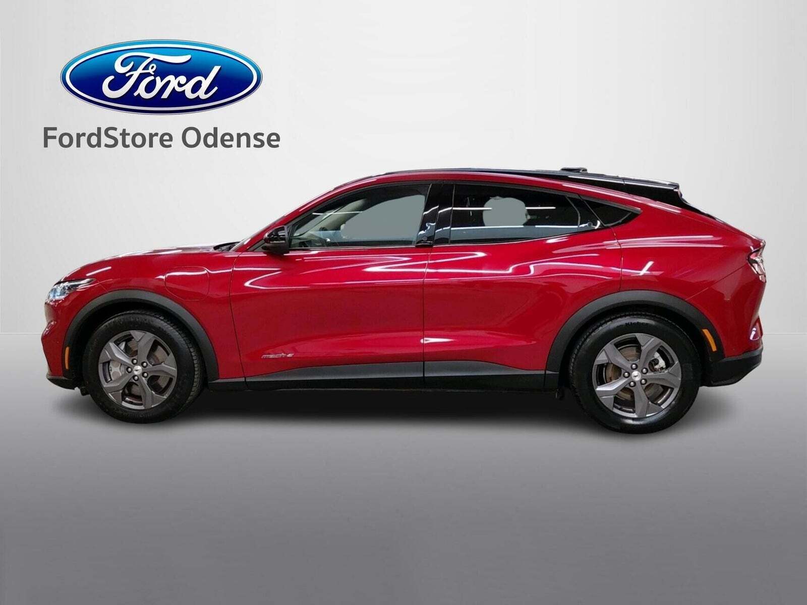 Ford Mustang Mach-E 70 Standard Range