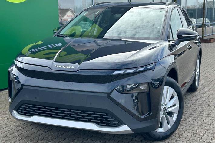 Sort Skoda Elroq fra 2026 set udefra