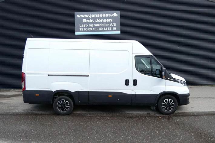 Hvid Iveco Daily fra 2021