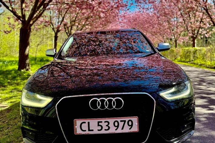 Sort Audi A4 fra 2012