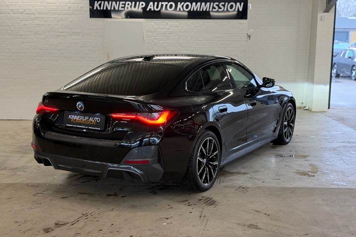 Sort BMW i4 fra 2023