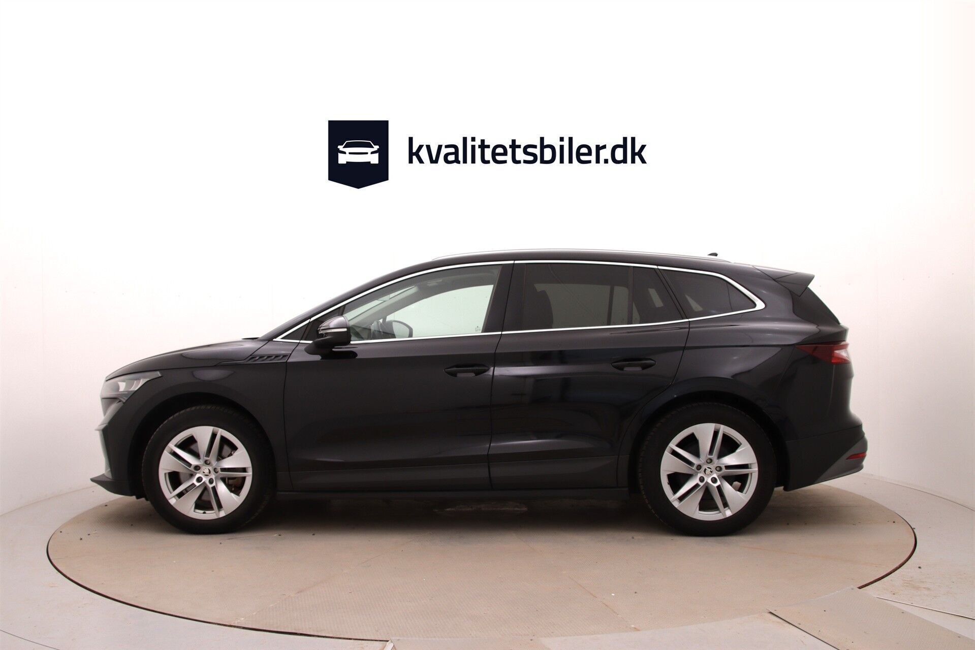 Skoda Enyaq 80 iV Design Selection Suite 204HK 5d Aut.