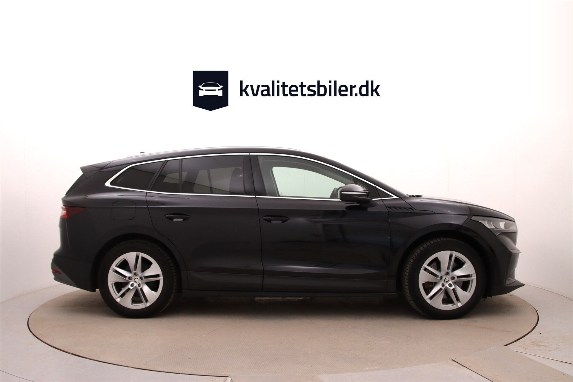 Skoda Enyaq 80 iV Design Selection Suite 204HK 5d Aut.