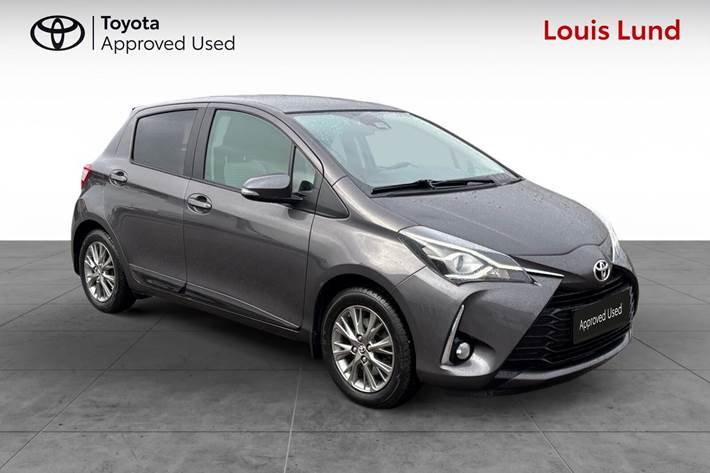 Grå Toyota Yaris fra 2017