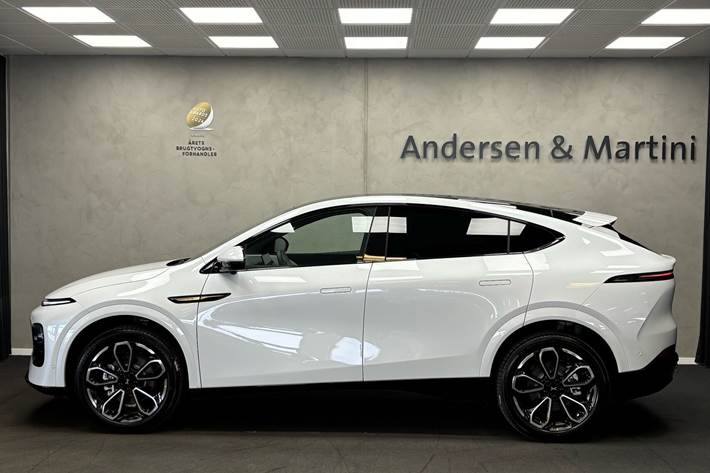 Hvid Xpeng G6 fra 2026