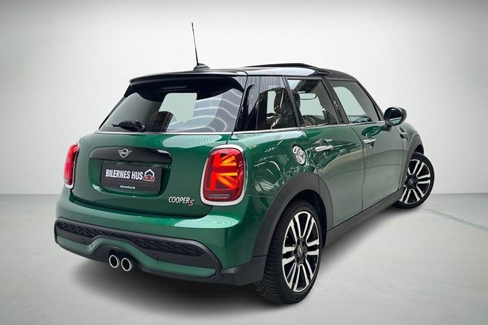 Grøn Mini Cooper fra 2021