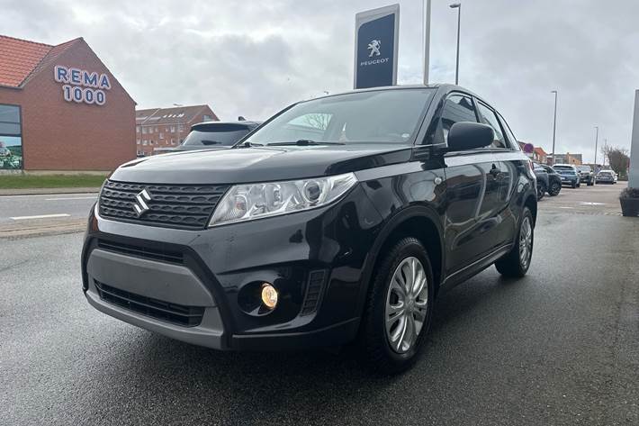 Sort Suzuki Vitara fra 2015