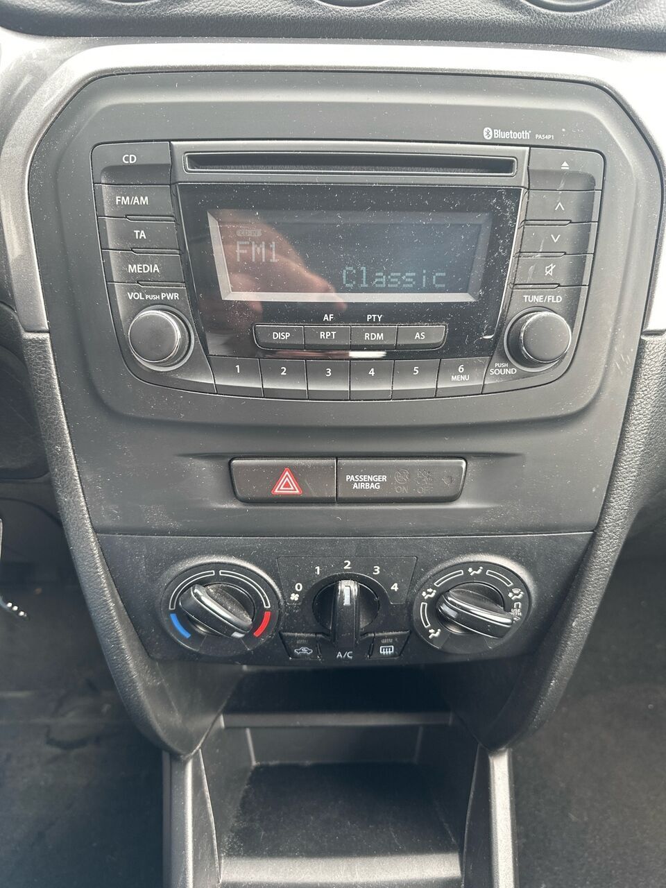 Sort Suzuki Vitara fra 2015