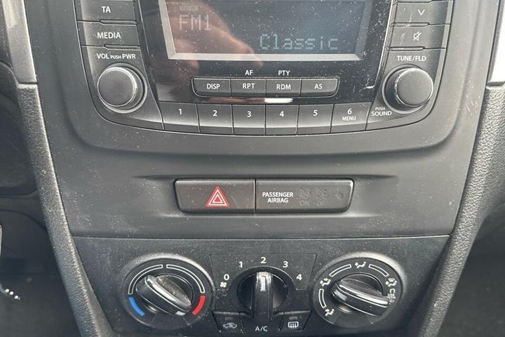 Sort Suzuki Vitara fra 2015