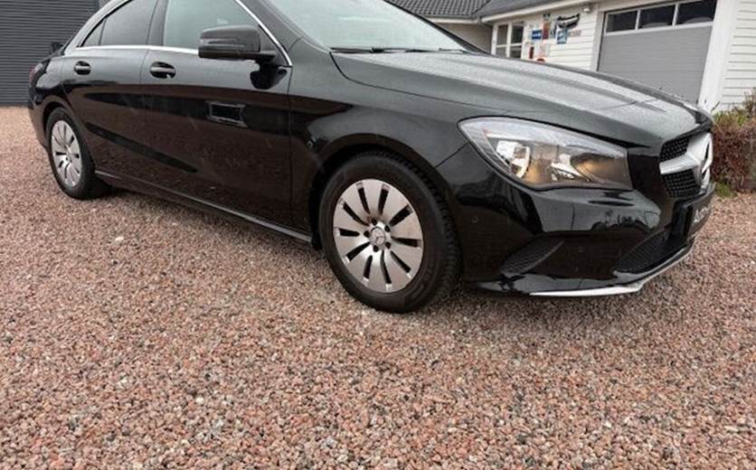 Mercedes CLA200