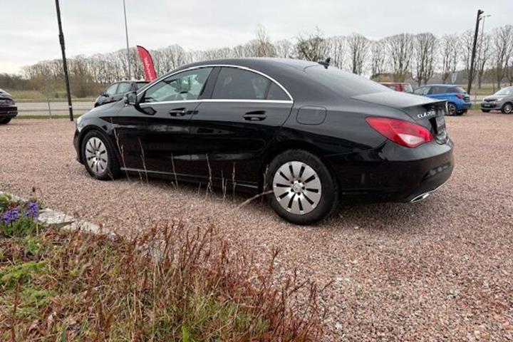 Sort Mercedes CLA200 fra 2016