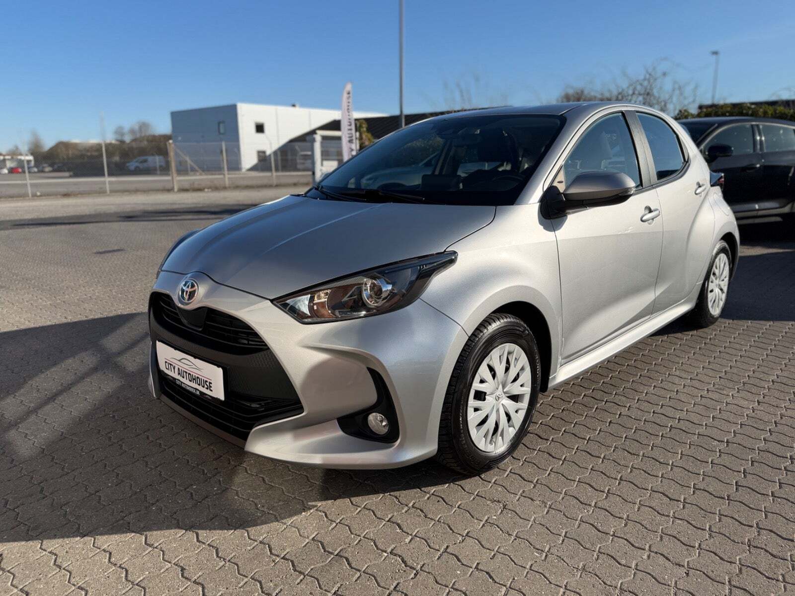 Toyota Yaris 1,5 Hybrid H3 e-CVT