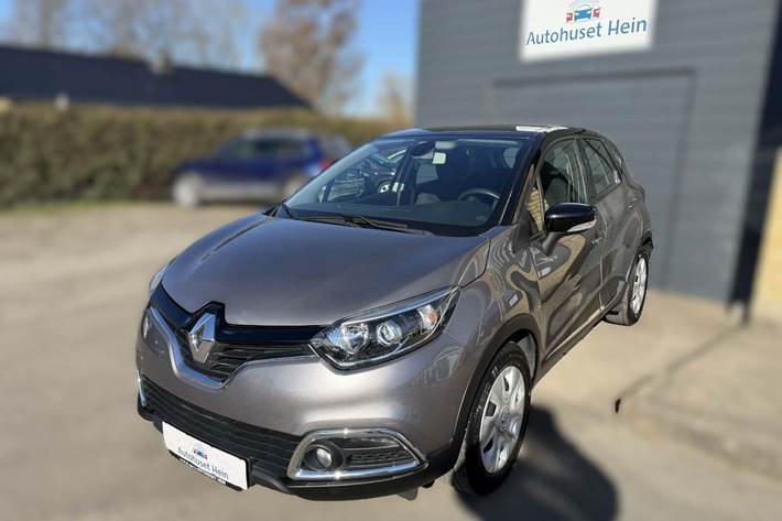 Grå Renault Captur fra 2015