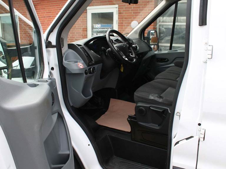 Ford Transit 350 L3 Chassis 2,0 TDCi 130 Db.Kab Trend RWD