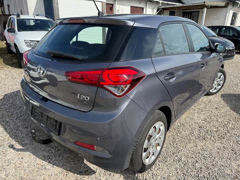 Hyundai i20 1,25 Trend