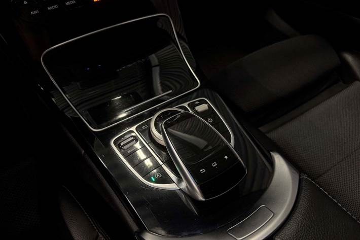 Sort Mercedes C220 d fra 2015