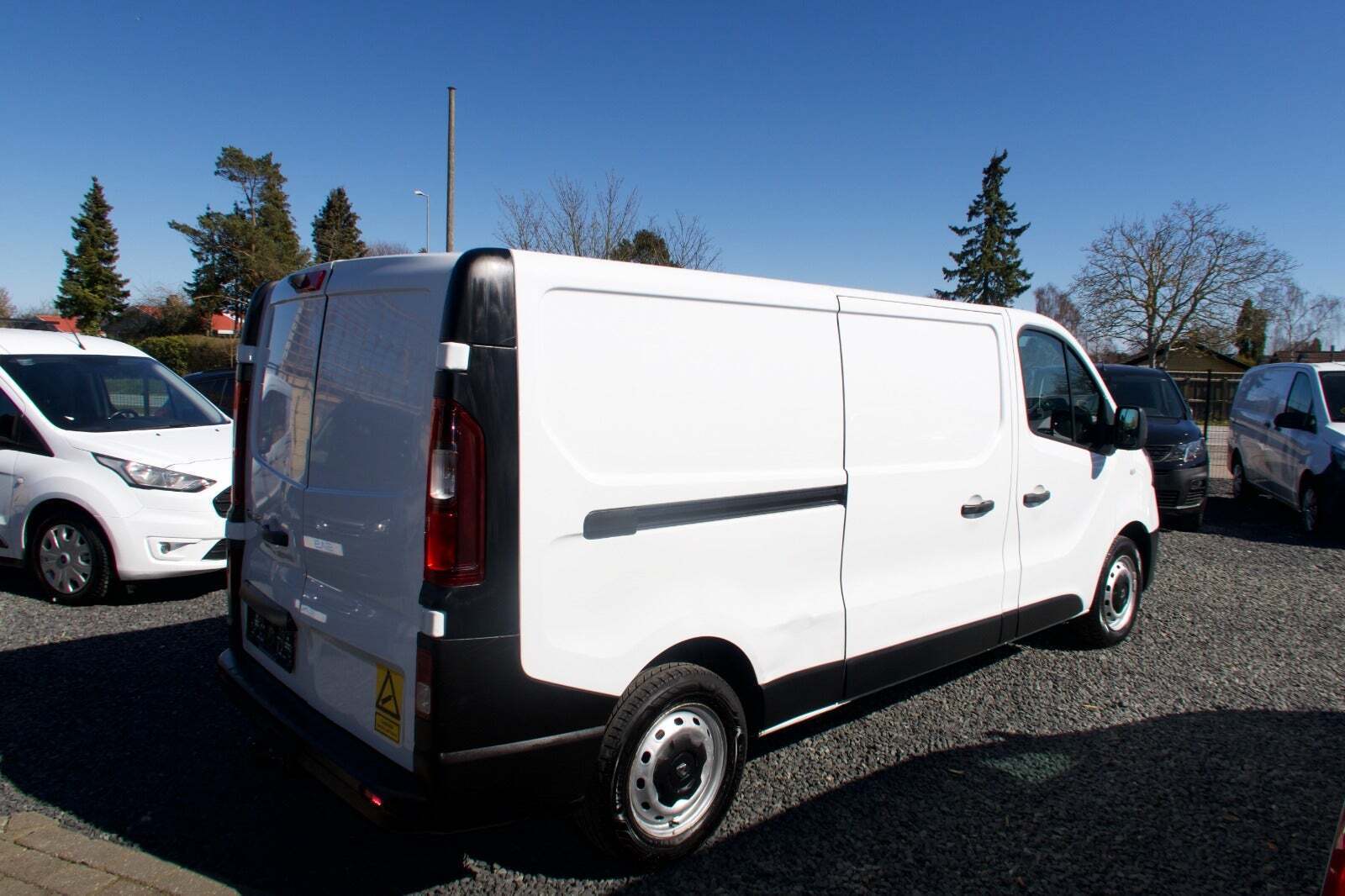 Renault Trafic T29 2,0 dCi 130 L2H1