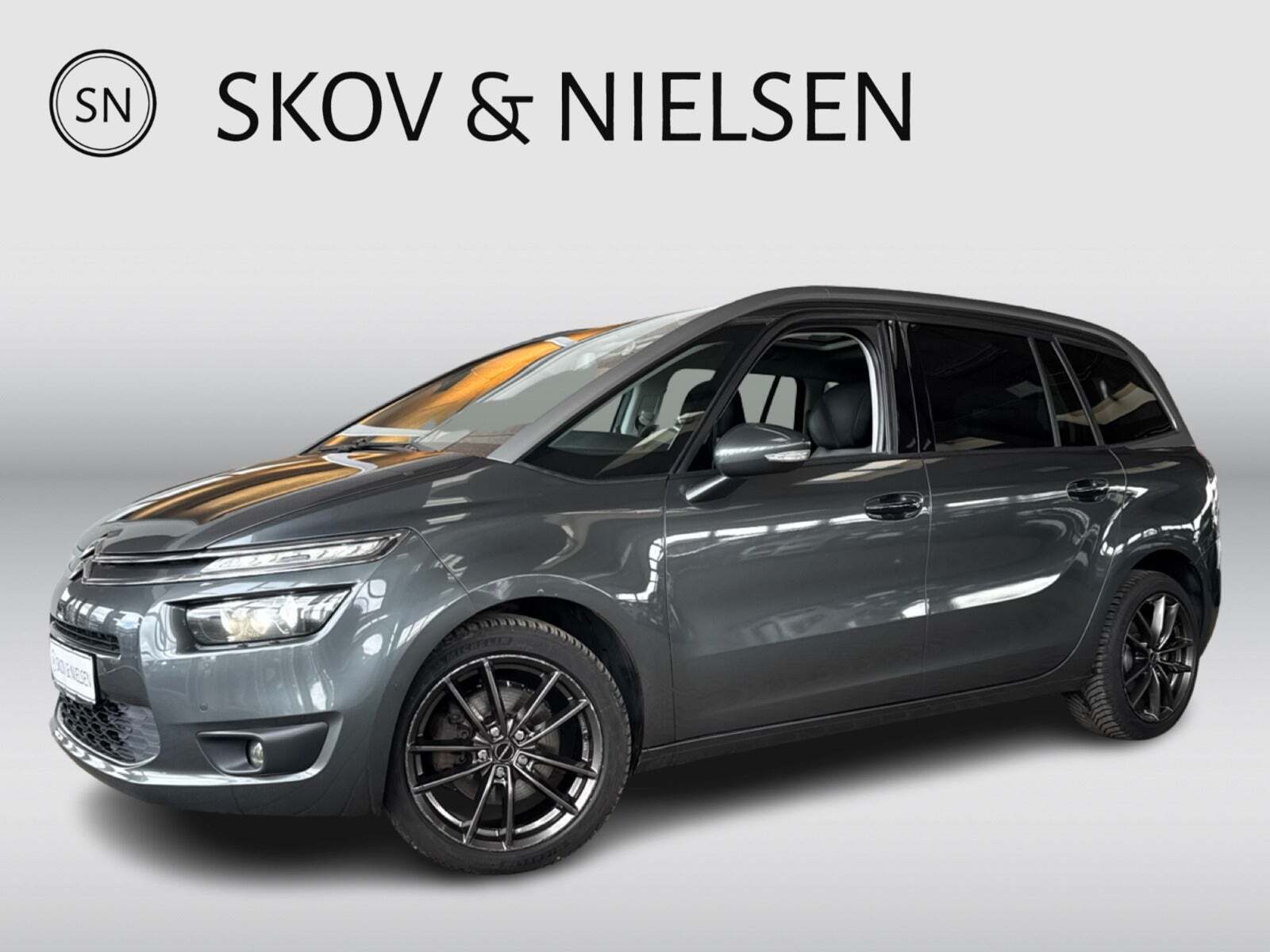 Grå Citroën Grand C4 Picasso fra 2015