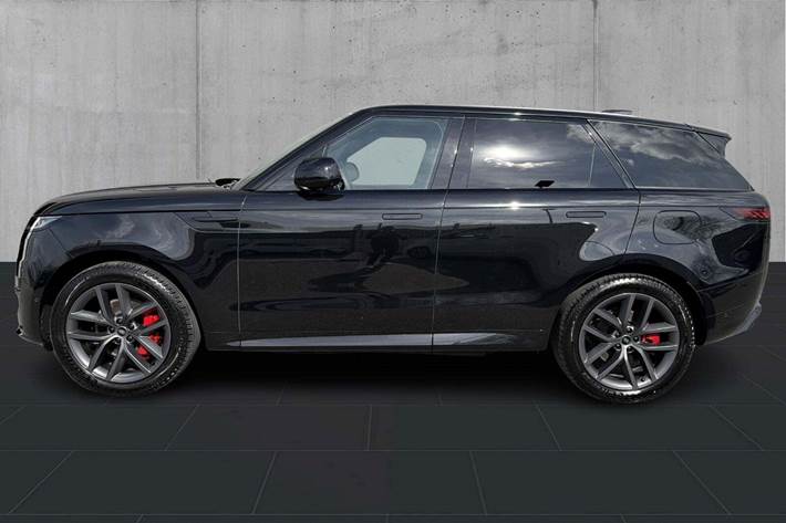 Sort Land Rover Range Rover sport fra 2025