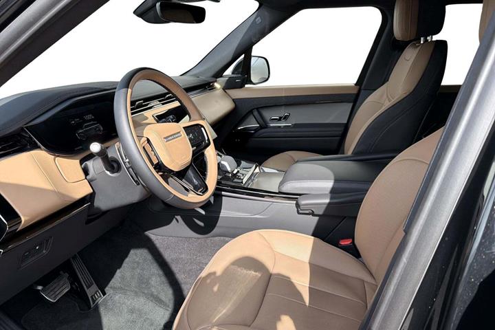Sort Land Rover Range Rover sport fra 2025