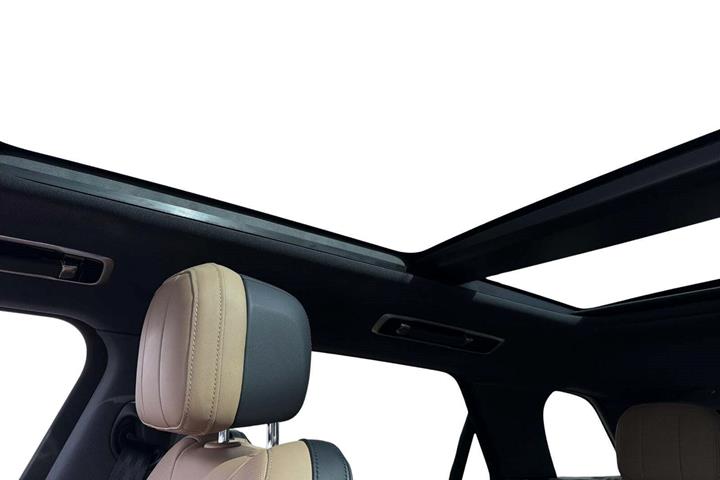 Sort Land Rover Range Rover sport fra 2025
