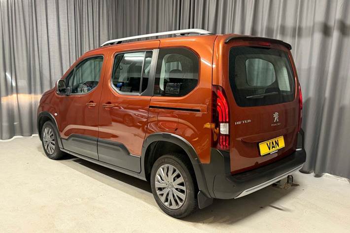 Brun Peugeot Rifter fra 2019