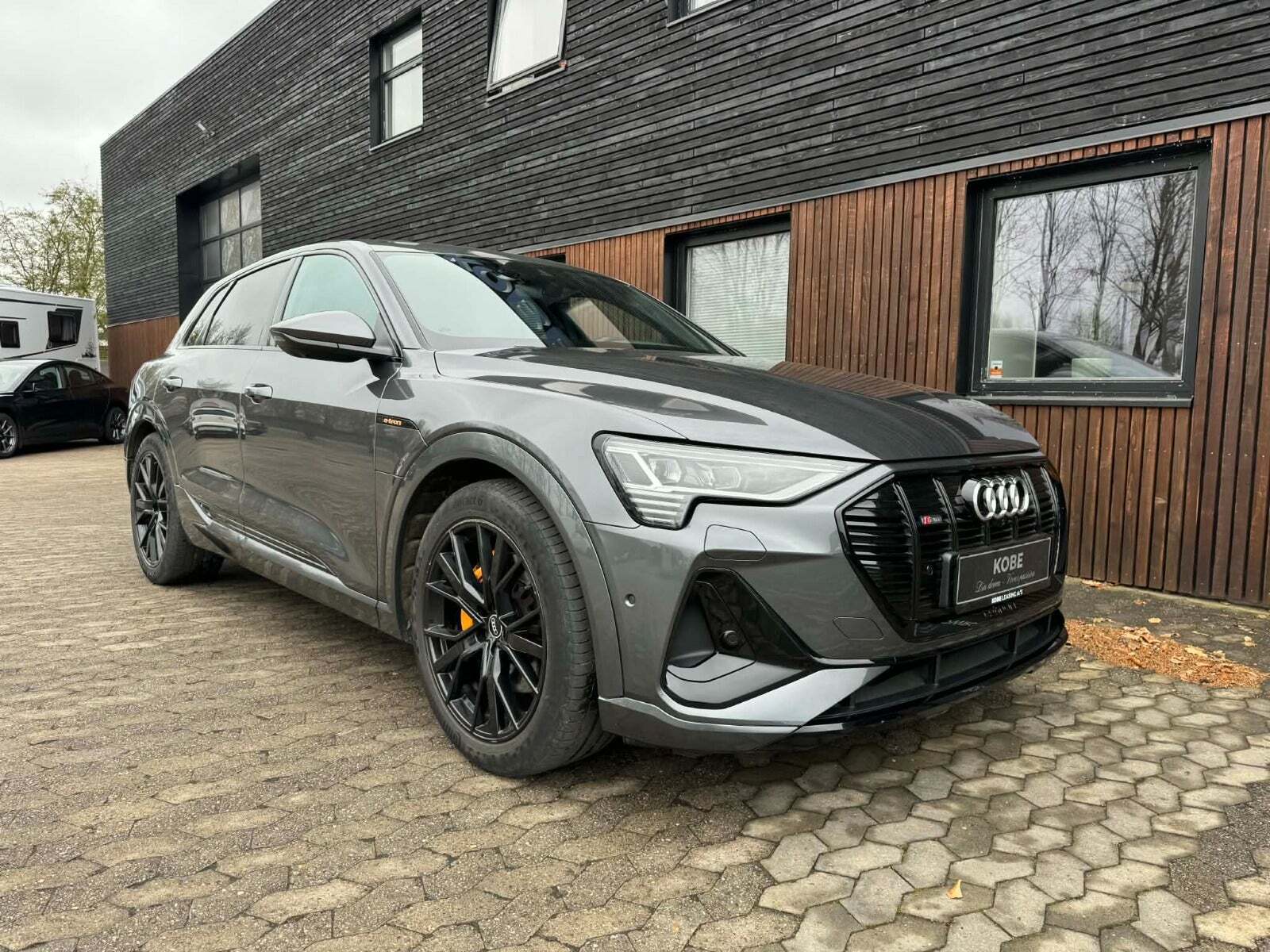 Audi e-tron 55 S-line quattro