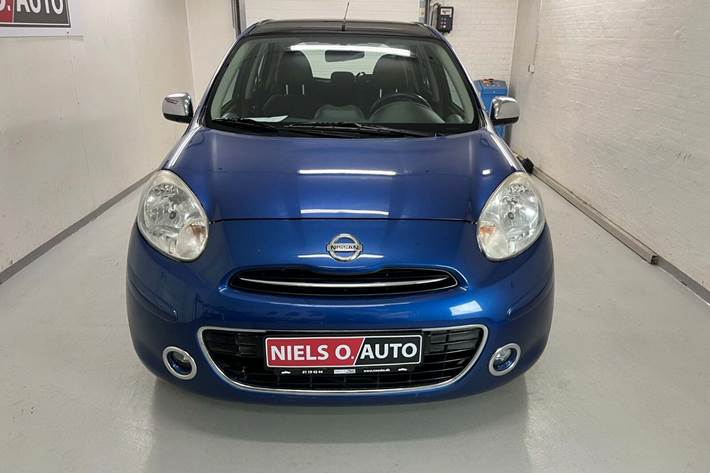 Blå Nissan Micra fra 2011