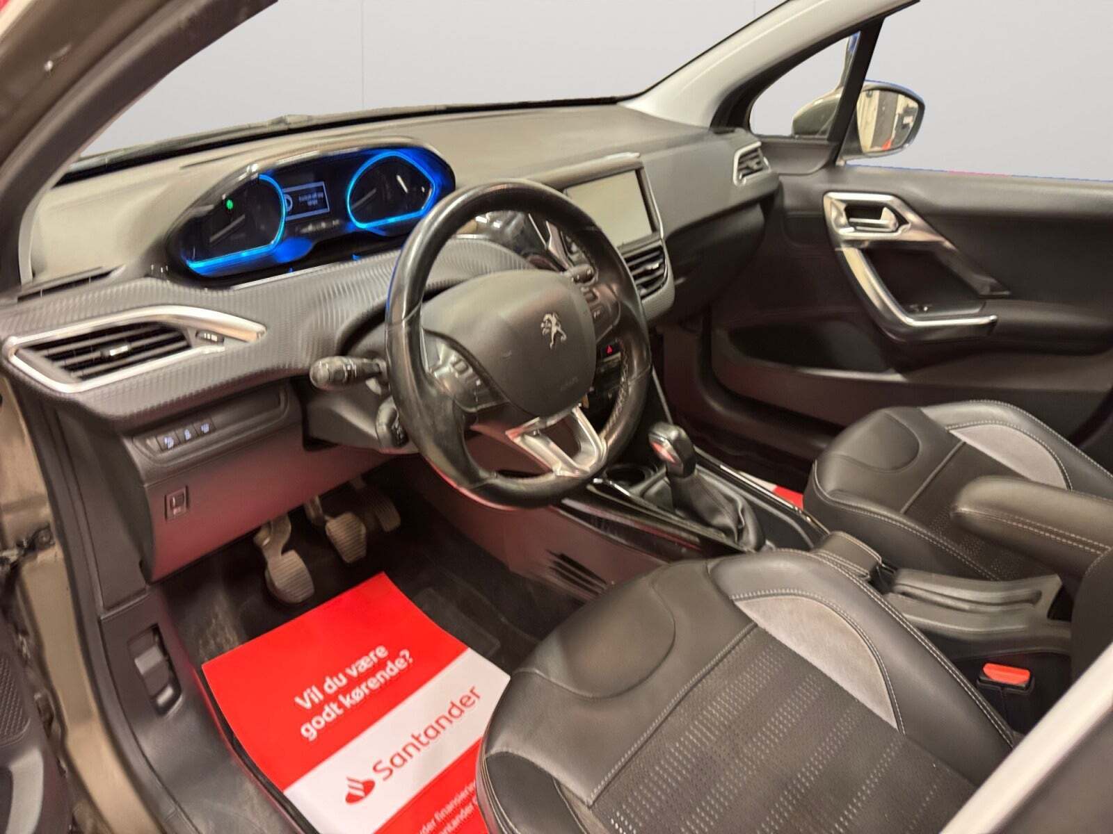 Peugeot 2008 1,6 BlueHDi 100 Allure