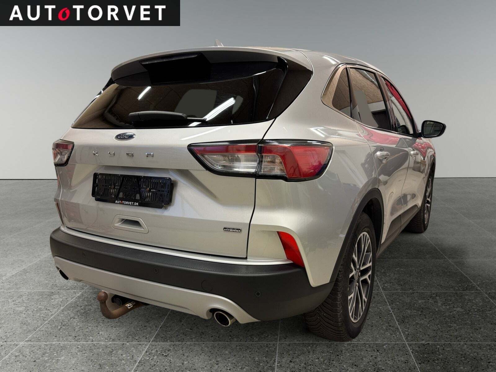 Sølv Ford Kuga fra 2020