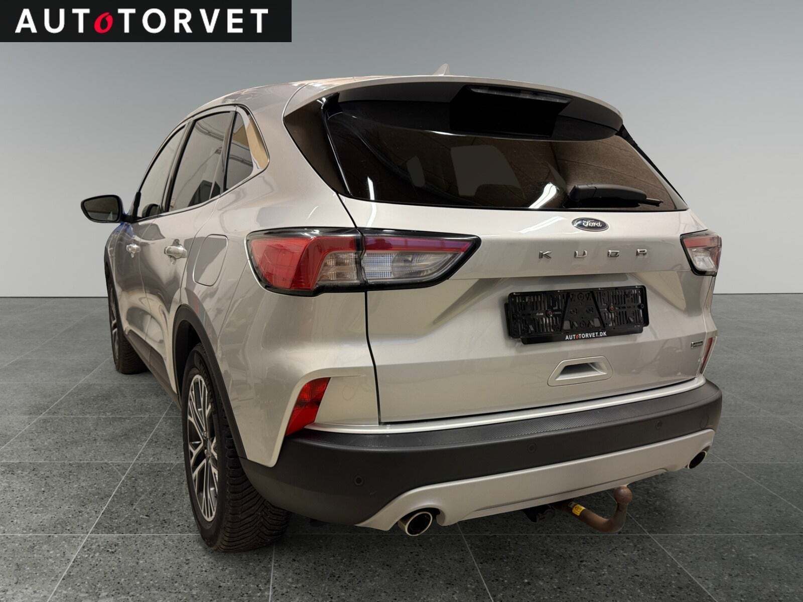 Sølv Ford Kuga fra 2020