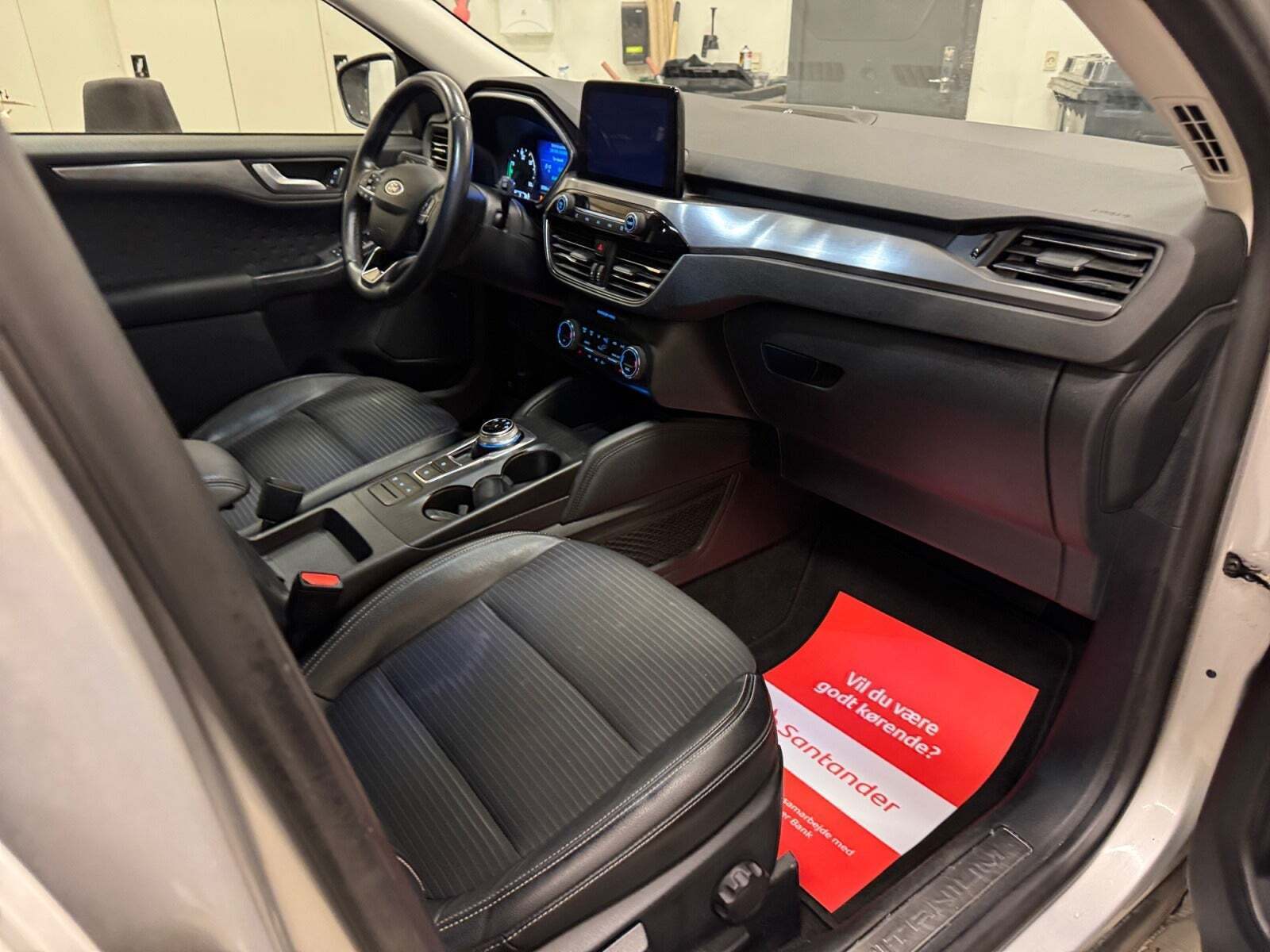 Sølv Ford Kuga fra 2020