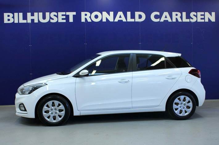 Hvid Hyundai i20 fra 2020