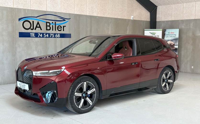 BMW iX xDrive50
