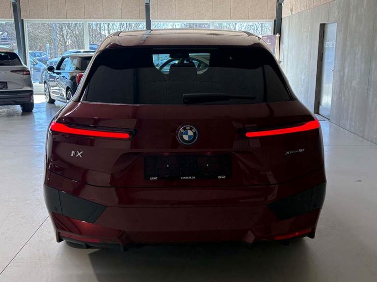 BMW iX xDrive50